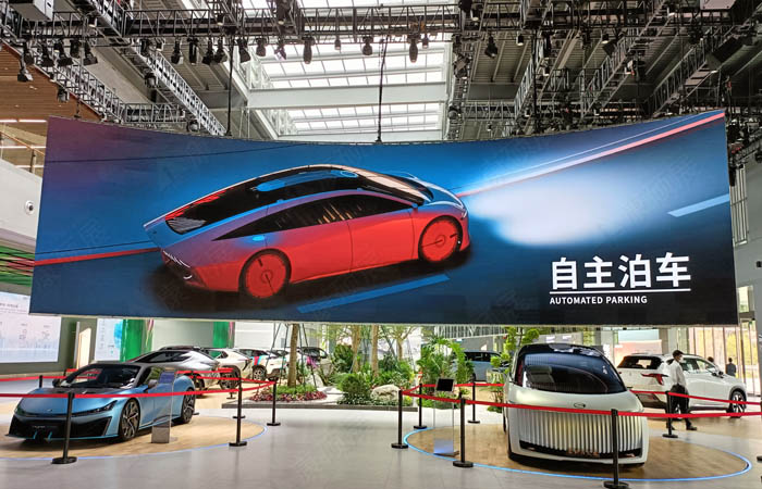 COB小間距顯示屏價(jià)格多少錢一平方？影響因素