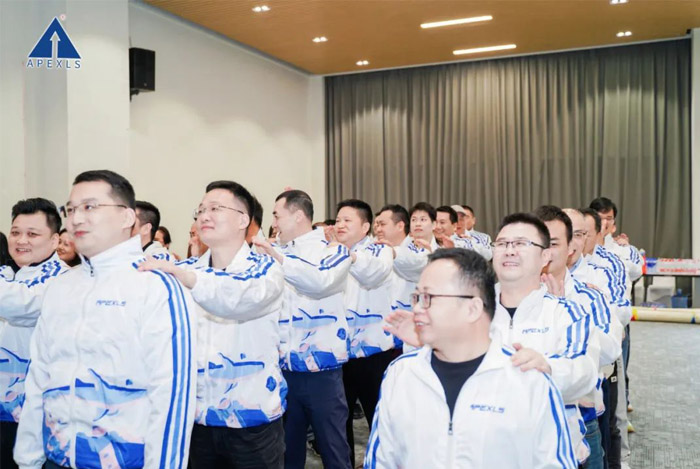 “披荊斬棘、乘風破浪”| 康碩展2023年度營銷中心及干部團建活動圓滿結束