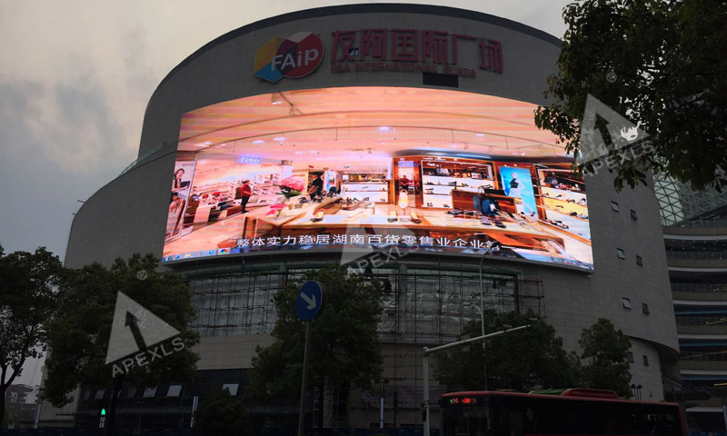 湖南友阿廣場(chǎng)戶外LED顯示屏 面積710平米
