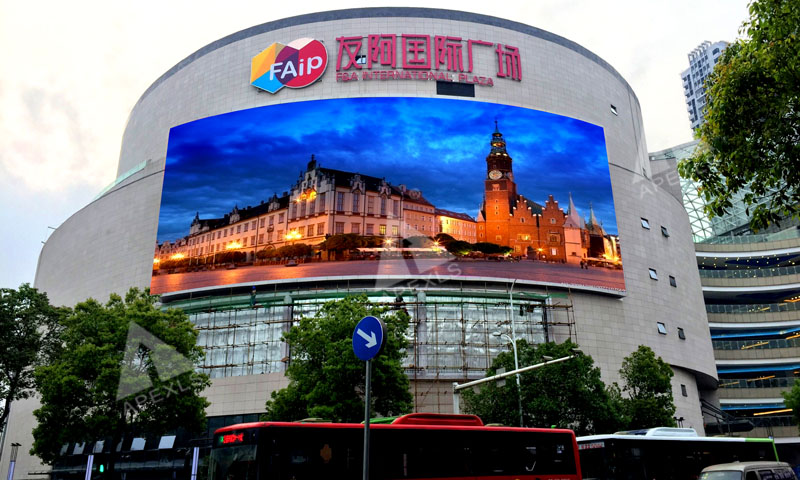 湖南友阿廣場(chǎng)戶外LED顯示屏 面積710平米